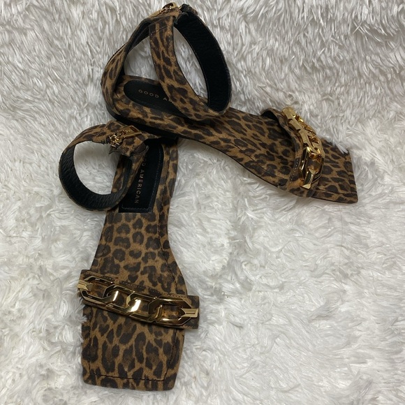 Good American Square Top Leopard Print Sandals with Chain Detail - Picture 2 of 8